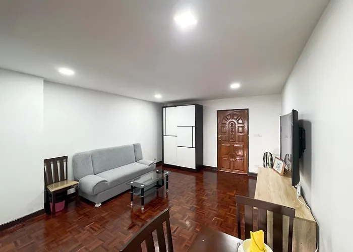 公寓 Center 1br Sleeps 4 Near Bts & Bars 曼谷