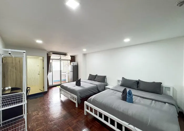 公寓 Center 1br Sleeps 4 Near Bts & Bars 曼谷